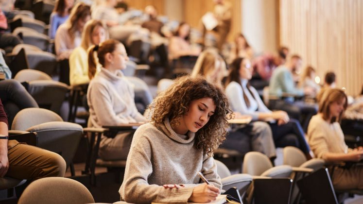 Anunț despre studenții din toată țara. Cursuri gratuite cu profesioniști în piețele financiare. Ce este Laboratorul Academic-Lista universităților