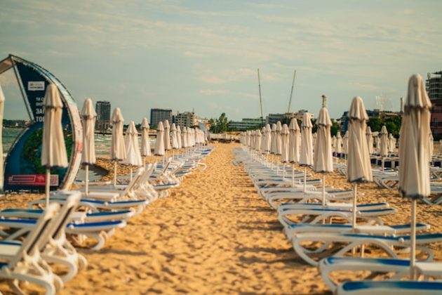 Rezervările pentru vacanțe early booking au crescut cu 70% în perioada octombrie – decembrie 2025 – IRI Travel