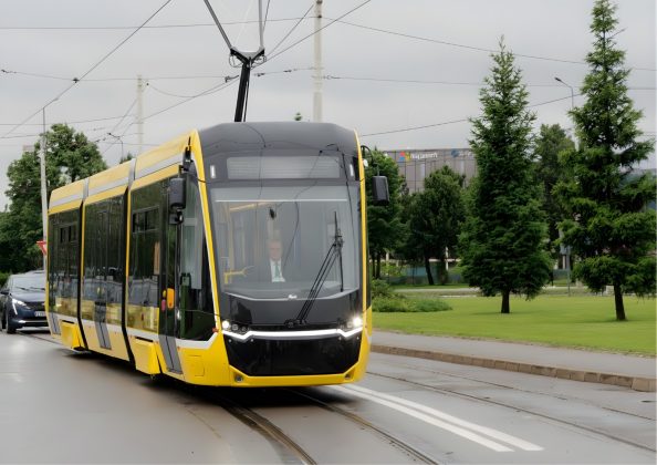 Fritz: 53% dintre timișoreni folosesc transportul public. Unde vor circula cele 10 tramvaie noi de la Bozankaya