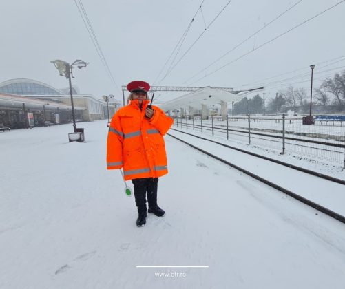 CFR: Circulația trenurilor se desfășoară în condiții de iarnă, infrastrutura feroviară este monitorizată permanent și personalul este menținut în stare de operativitate