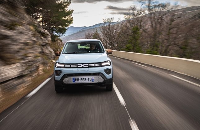 Test Dacia Spring 100 CP: Comportament rutier evoluat