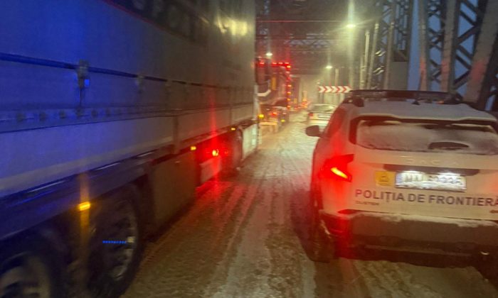 Restricții de circulație impuse în zona orașului bulgar Ruse. Camionele sunt oprite la ieșirea din localitate
