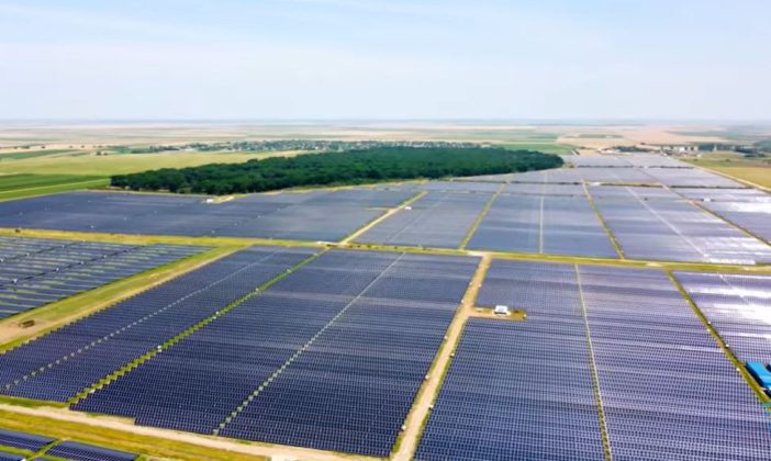 Prima deschidere de anvergură din 2026: Un nou parc fotovoltaic mare din Oltenia, controlat de un gigant din China, a început producția de energie electrică VIDEO