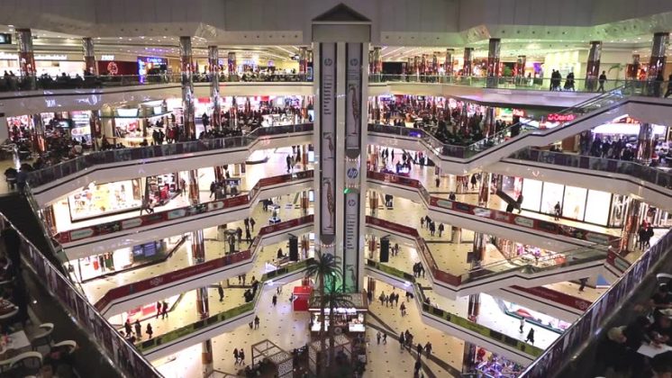 Volumul comerţului cu amănuntul a crescut cu 1,7% în UE, în decembrie 2025 – date Eurostat