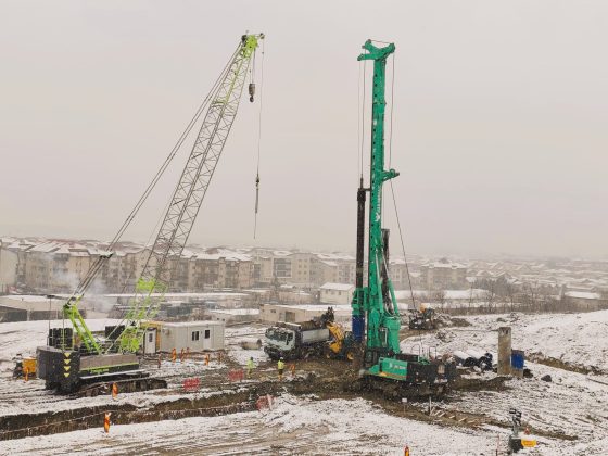 FOTO Metroul de Cluj: Au fost realizați peste jumătate din piloții necesari puțului de lansare a „cârtițelor”, care va fi adânc cât opt etaje