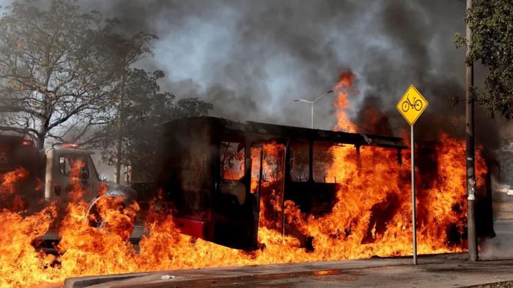 Violenţe în Mexic după ce unul dintre cei mai puternici lideri ai cartelurilor de droguri a fost ucis într-un raid al armatei mexicane cu ajutorul serviciilor de informaţii americane
