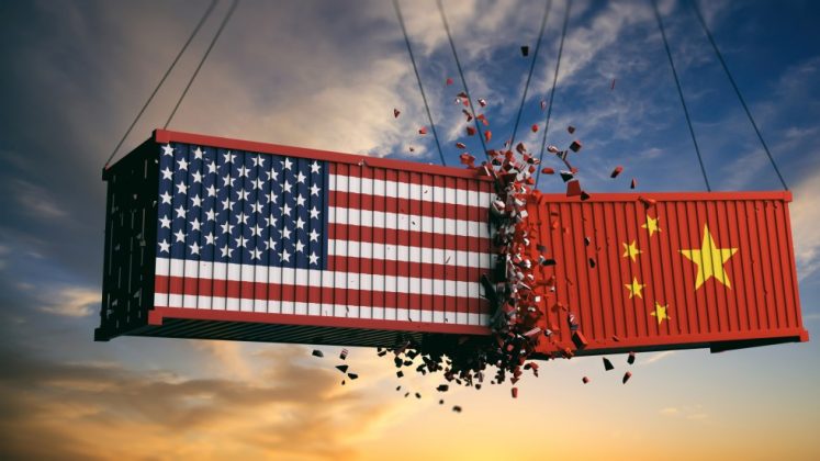 China presează SUA să elimine taxele vamale unilaterale după decizia Curţii Supreme