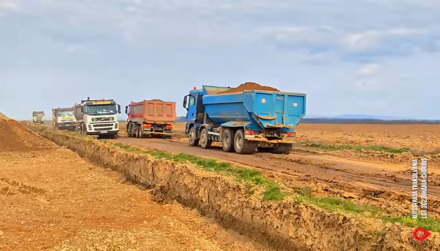 VIDEO Autostrada Transilvania: Lotul unde "ne-a trecut glonțul pe lângă ureche" a ajuns la 35%. Selina continuă contractul cu CNIR, după ce a renunțat la pretențiile din vechiul contract cu CNAIR -...