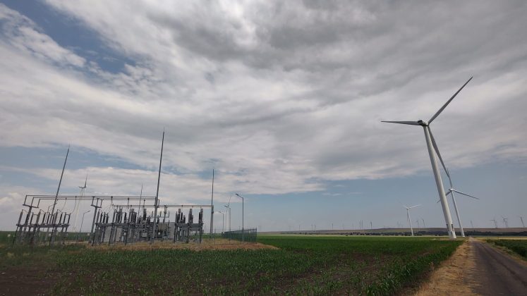 ANRE crește de 4 ori garanția financiară pentru investitorii din energie care solicită racordarea la rețea. Proiect de ordin