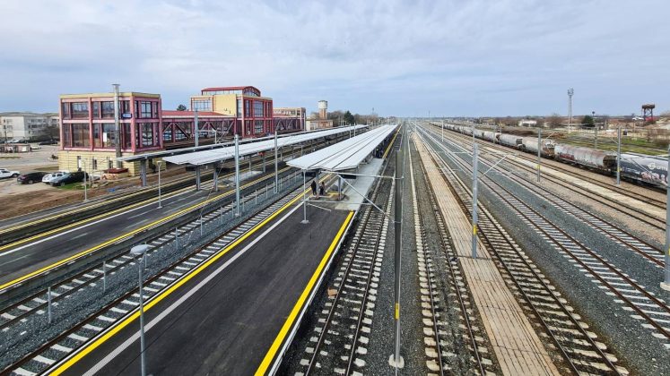 FOTO Gara din România unde au fost redeschise peroanele, după modernizare