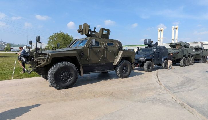 Primele vehicule blindate COBRA II fabricate integral în România, livrate MApN