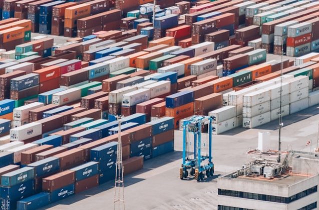 UE afirmă că va reacţiona „ferm” la orice încălcare de către Statele Unite a acordului lor comercial