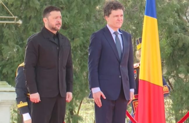 Zelenski, primit cu onoruri militare de şeful statului român, la Palatul Cotroceni