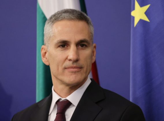 Premierul bulgar Andrei Gurov anunță că 210 milioane de euro sunt alocate companiilor locale din sectoarele strategice