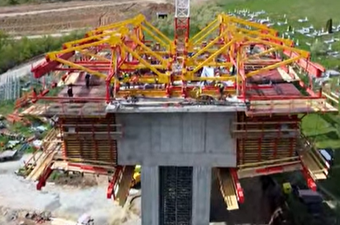 VIDEO Autostrada Transilvania: Progres vizibil la podul în consolă de la Nădășelu, care ar putea fi gata în trei luni