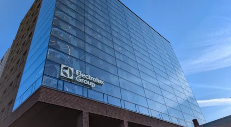 Electrolux închide fabrica din Ungaria