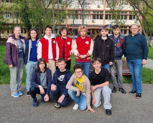 Medalii de aur şi argint obținute de elevi români la International Advanced Tournament in Informatics