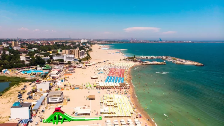 Românii întorc spatele turismului intern. Un nou an de scăderi record, în timp ce peste 77% din locurile de cazare rămân goale