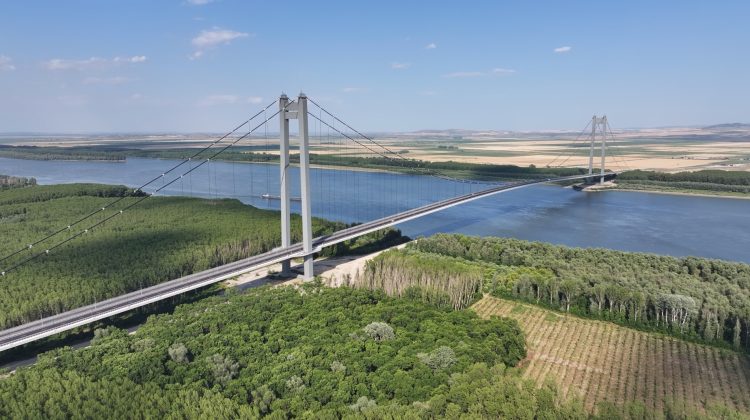 Podul de la Brăila intră iar în reparații. Cât vor dura restricțiile temporare de circulație