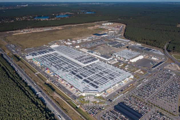 Tesla anunță că va angaja 1.000 de oameni la fabrica sa din Germania