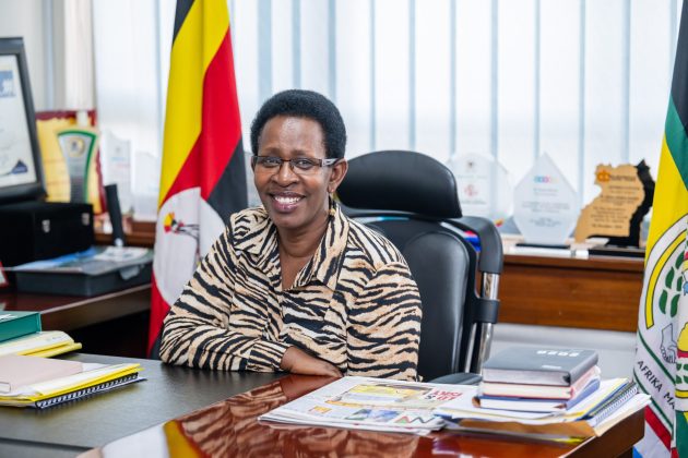 Uganda critică restricțiile de călătorie „nedrepte” impuse după apariția cazarilor de Ebola în țară. SUA, Canada și EAU au interzis accesul ugandezilor pe teritoriul lor