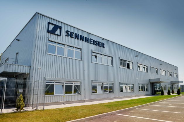 Fabrica de căşti din Braşov a Sennheiser România raportează prima contracție a afacerilor în cei opt ani de la deschidere