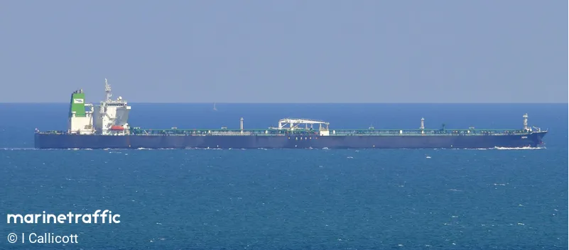 Patru petroliere iraniene încărcate cu țiței au traversat luni Strâmtoarea Ormuz în ciuda blocadei americane