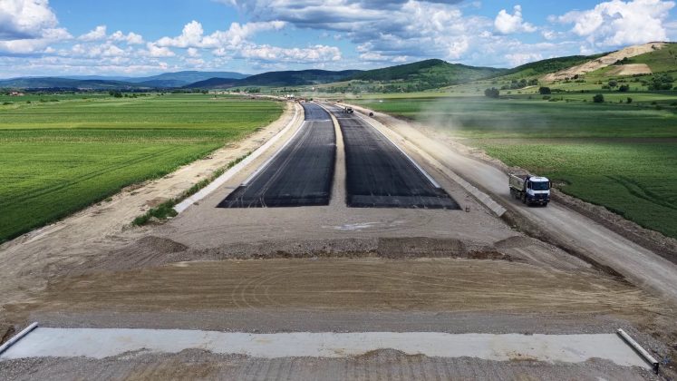 FOTO Autostrada Unirii. Când vom circula pe primii kilometri din A8 Tg Mureș – Iași – Ungheni