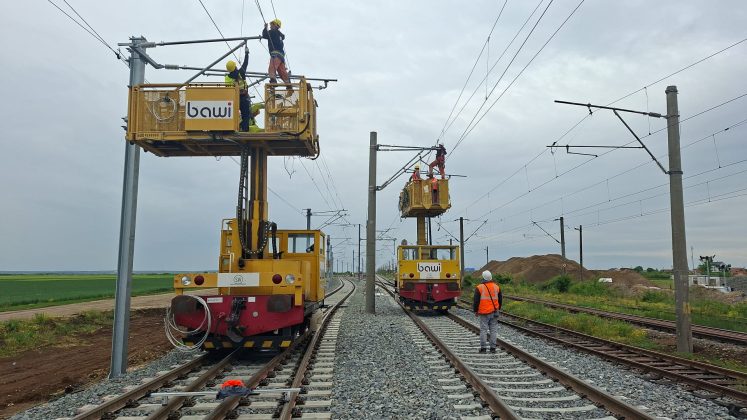 FOTO Calea ferată Caransebeș – Timișoara – Arad: Bawi anunță finalizarea lucrărilor de electrificare pe trei din patru loturi