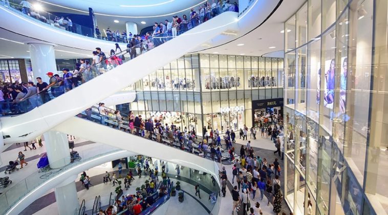 Așa ceva nu s-a mai întâmplat: magazinul pe care bucureștenii l-au vrut înapoi se redeschide oficial în Mega Mall