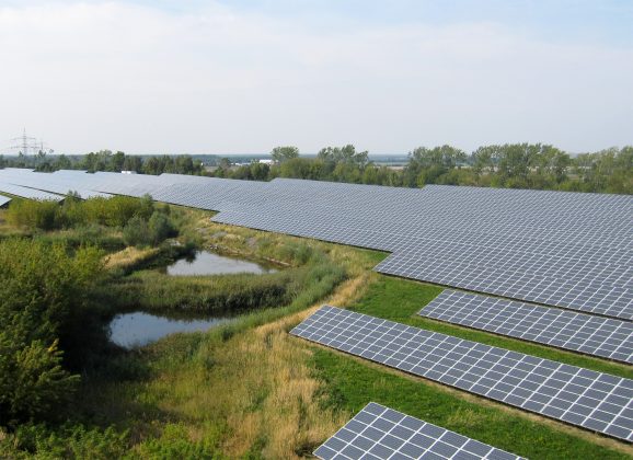 Germania reduce subvențiile pentru energia regenerabilă din cauza presiunii pe rețea