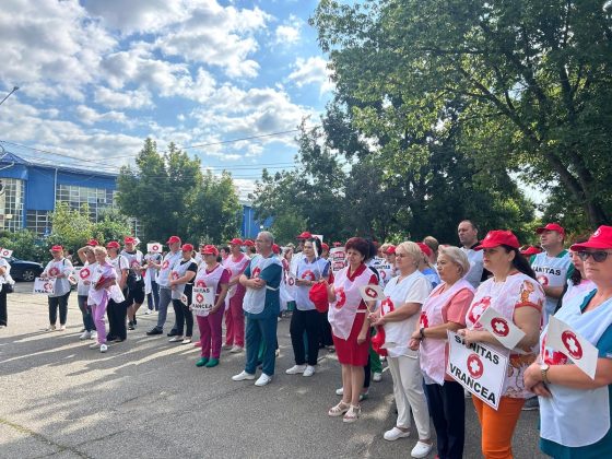 SANITAS merge până la Bruxelles cu lupta împotriva legii salarizării promovate de guvernul demis Bolojan. Demersul sindicatului este susținut și de PSD