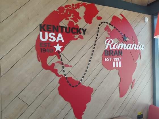 FOTO Cel mai nou KFC s-a deschis într-o zonă surpriză. Investiție de 1 milion de euro pentru restaurantul din Bran