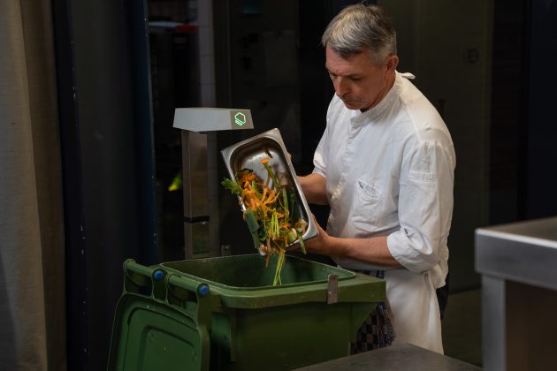 AI-ul a ajuns să stabilească cât de mari sunt porțiile din restaurante. Un start-up elvețian care ajută la reducerea risipei alimentare se extinde și în România