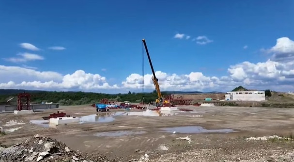 VIDEO Autostrada A13 Sibiu – Făgăraș: Turcii de la Makyol lucrează cu peste 800 de muncitori pe tronsoanele 1 și 2. La ce stadiu au ajuns