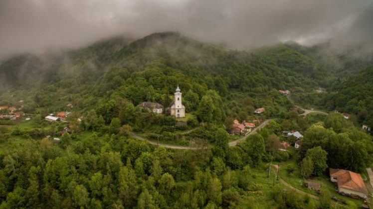 Victorie totală anunțată de grupul de mediu Mining Watch în cazul proiectului aurifer de la Certej. Compania renunță la planul de urbanism, inclusiv la avizul de mediu