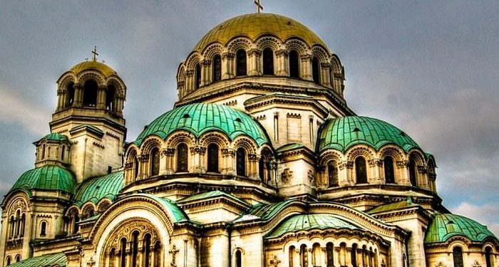Bulgaria se opune sancționării patriarhului Kirill și a fondatorului Lukoil în UE