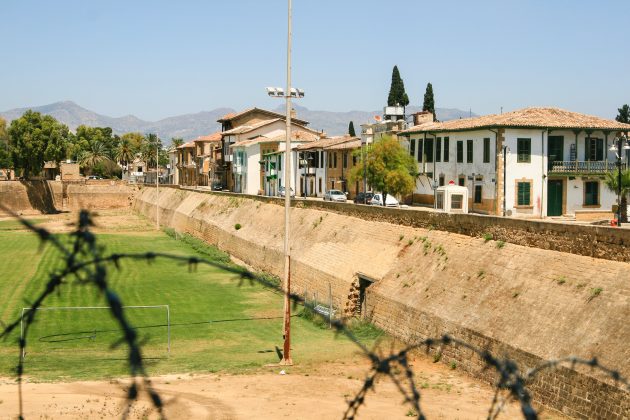 Conflictul Turcia-Cipru. Comisia Europeană a anunţat luni numirea unui emisar special pentru „problema cipriotă”