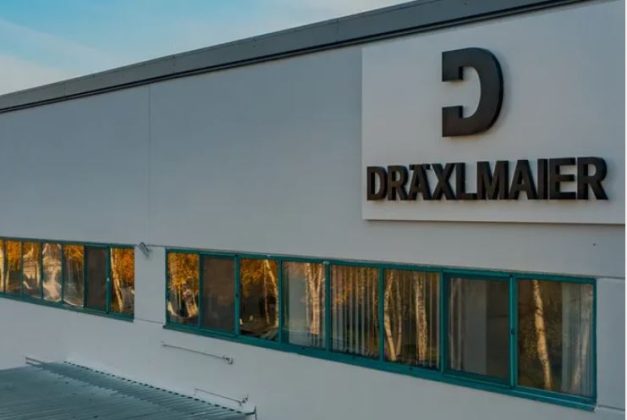 Forţa Draxlmaier cu cinci fabrici în România: peste 7.700 de salariaţi, afaceri nete de 2,9 miliarde de lei, marjă de profit de 2,3% în 2025. Scăderi mici faţă de valorile din 2024