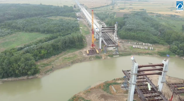 VIDEO Drumul Expres Brăila – Galați. Montarea unui nou segment de tablier la podul peste râul Siret, amânată din cauza ploilor