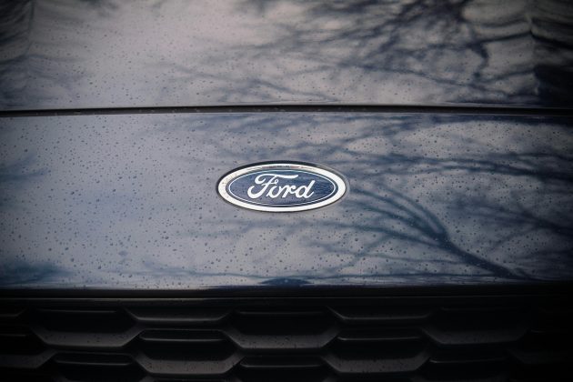 Ford îmbunătăţeşte previziunile privind profitul anual, după majorarea vânzărilor de SUV-uri
