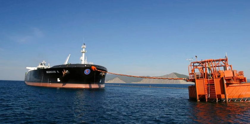 Kazahstanul, cea mai importantă sursă de petrol a României, oprește livrările prin Marea Neagră după atacurile asupra petrolierelor care transportă țițeiul