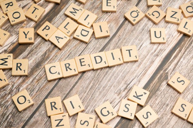 Efectul inflației: Numărul românilor care fac credite de nevoi personale a crescut cu 20%. Topul județelor