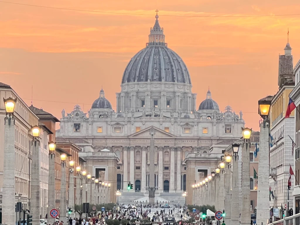 Imagine asociată subiectului: Vaticanul pregătește o centrală agrivoltaică de aproximativ 100 de milioane de euro