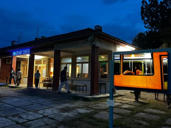 Fosta gară din Maramureș, reinaugurată ca centru permanent de artă contemporană Linia Izei
