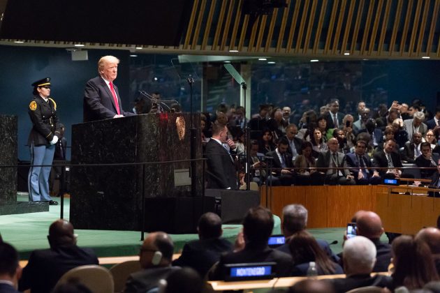 Trump le-a cerut, în discursul său la ONU, statelor membre CPI să se retragă din această instituție. Președintele american a anunțat că SUA vor construi două baze militare mari în Groenlanda
