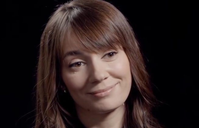 UE impune sancțiuni împotriva jurnalistei Xenia Fedorova, fosta șefă a postului de știri RT în Franța, pentru propagandă în favoarea Moscoveri