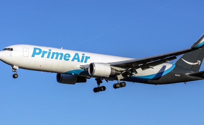 Cel puțin cinci persoane au murit după ce un avion cargo al Amazon a luat foc Aeronava a ieșit de pe pista aeroportului din Miami VIDE0