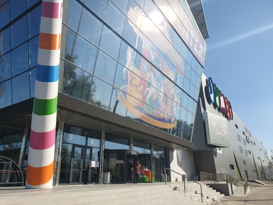Mall-ul fantomă cumpărat de Jumbo în București revine la viață. BIPA, Penny, Sinsay și Dr. Max au deschis noi magazine