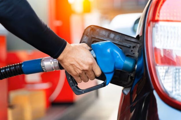 Sfârșitul motorinei? Europenii, tot mai aproape de a renunța la mașinile diesel. Industria auto, din nou în joc de glezne
